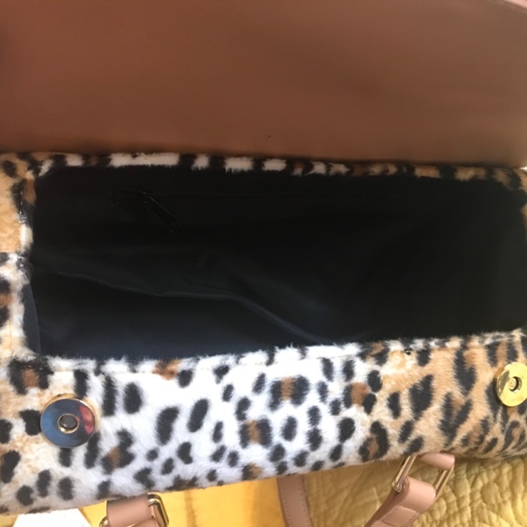 FUN faux leopard barrel bag - Picture 5 of 6